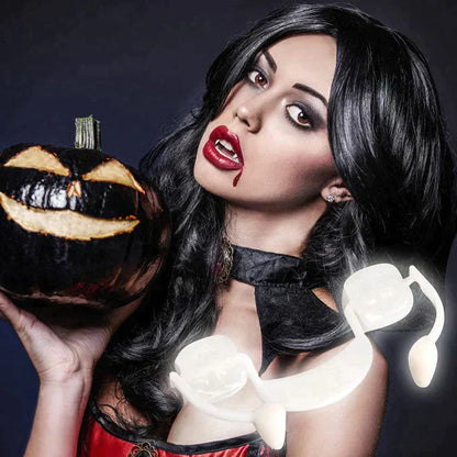 RETRACTABLE VAMPIRE FANGS