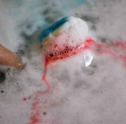 SHARK ATTACK BATH BOMB